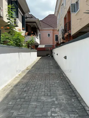 2bdrm Block of Flats in Apapa Gra for sale