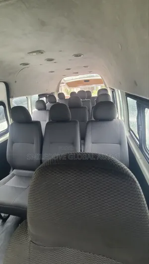 Toyota HiAce 2017 White