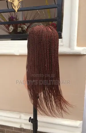 Twisting Wig