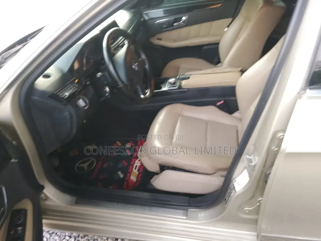 Mercedes-Benz E350 2010 Gold