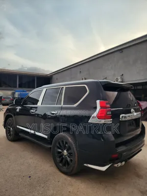 Toyota Land Cruiser Prado 2017 Black
