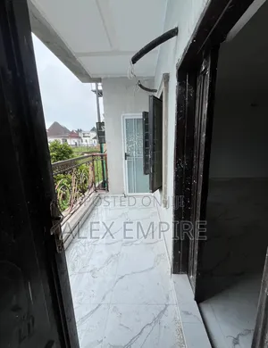 3bdrm Apartment in Ago Palace for rent