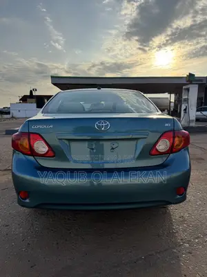 Toyota Corolla 2010 Blue