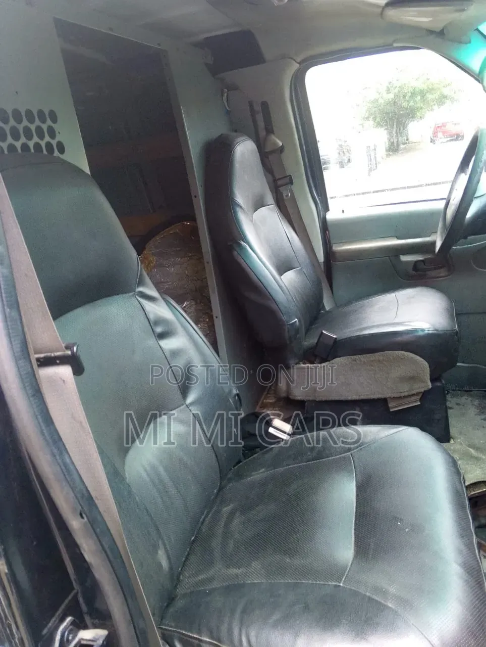 Ford E250 2006 Blue