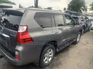 Lexus GX 460 Base 2013 Gray