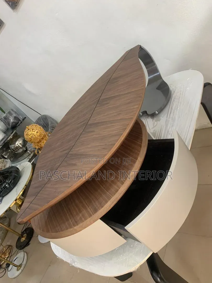 Spotlight on Style Center Table