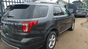 Ford Explorer 2016 Gray