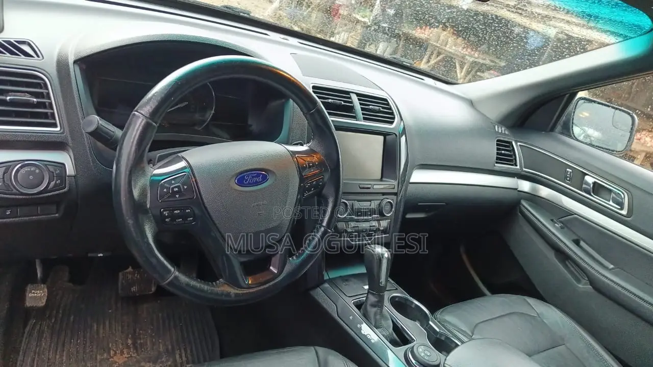 Ford Explorer 2016 Gray