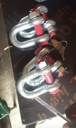 Galvanized Steel Bow Shackles