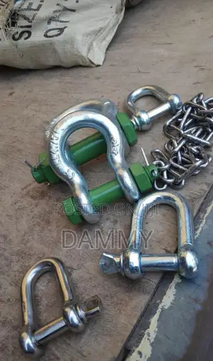 Galvanized Steel Bow Shackles