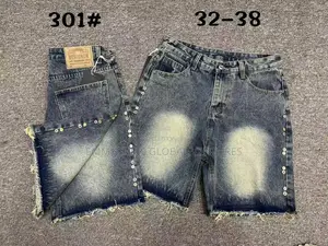 Short Jeans