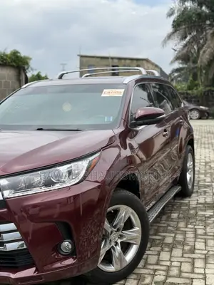 Toyota Highlander Limited Platinum 4dr SUV AWD (3.5L 6cyl 6A) 2015 Red