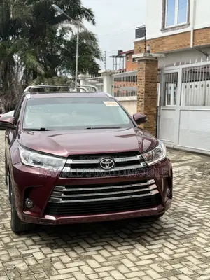 Toyota Highlander Limited Platinum 4dr SUV AWD (3.5L 6cyl 6A) 2015 Red