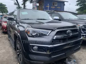 Toyota 4-Runner Limited 4dr SUV 4WD (4.0L 6cyl 5A) 2015 Gray