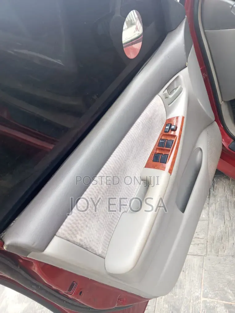 Toyota Corolla 2004 Red