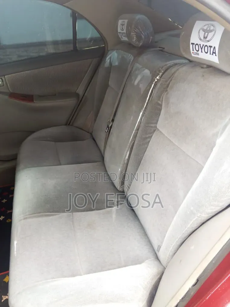 Toyota Corolla 2004 Red
