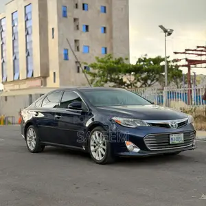 Toyota Avalon Limited 4dr Sedan (3.5L 6cyl 6A) 2014 Blue