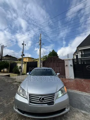 Lexus ES 2012 Silver