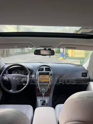 Lexus ES 2012 Silver