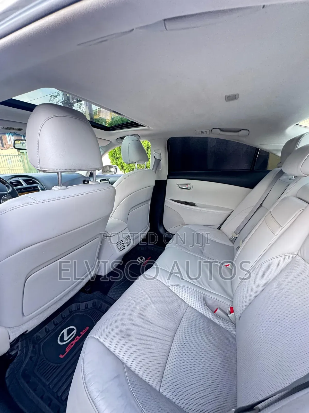 Lexus ES 2012 Silver
