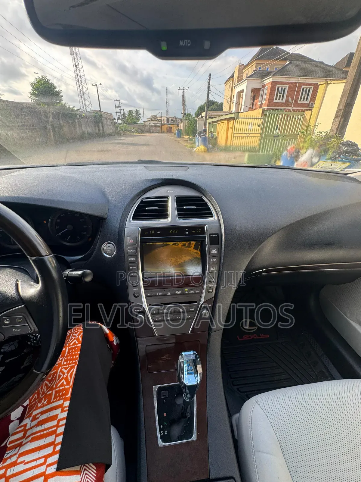 Lexus ES 2012 Silver