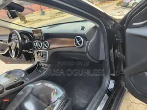 Mercedes-Benz GLA 250 2017 Black