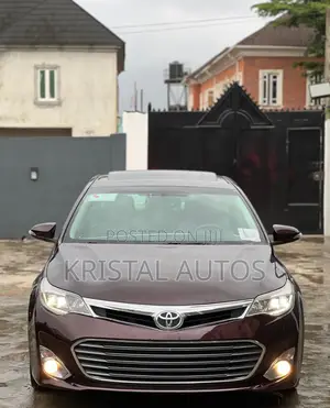 Toyota Avalon Limited Sedan FWD (3.5L 6cyl 6A) 2013 Burgundy