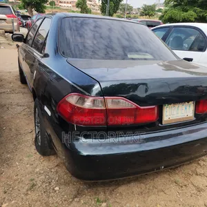 Honda Accord 5P 2001 Green