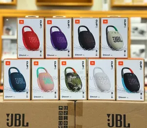 JBL Clip 5 – Clip It. Play It. Anywhere.