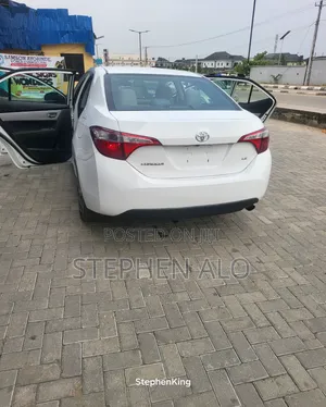 Toyota Corolla 2017 White