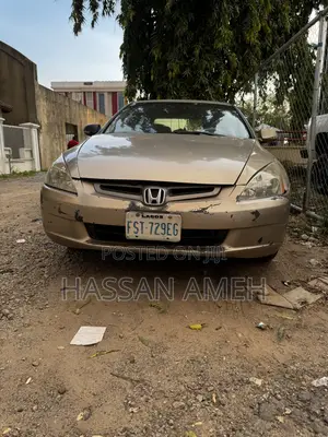 Honda Accord 2005 Gold