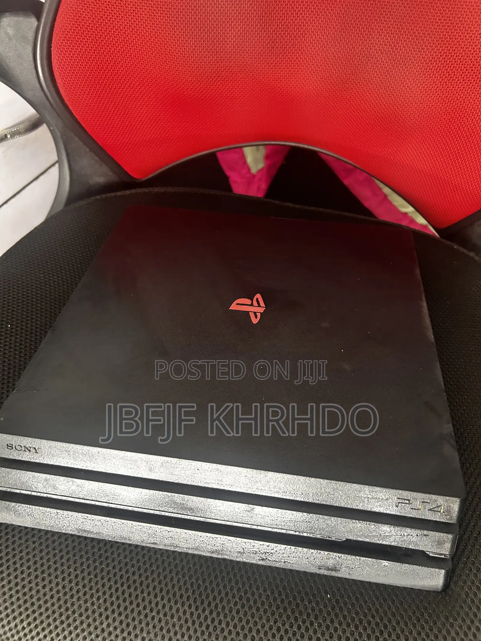 Playstation 4 Pro (Ps4 Pro) 1tb With Wireless Controller - Very Clean