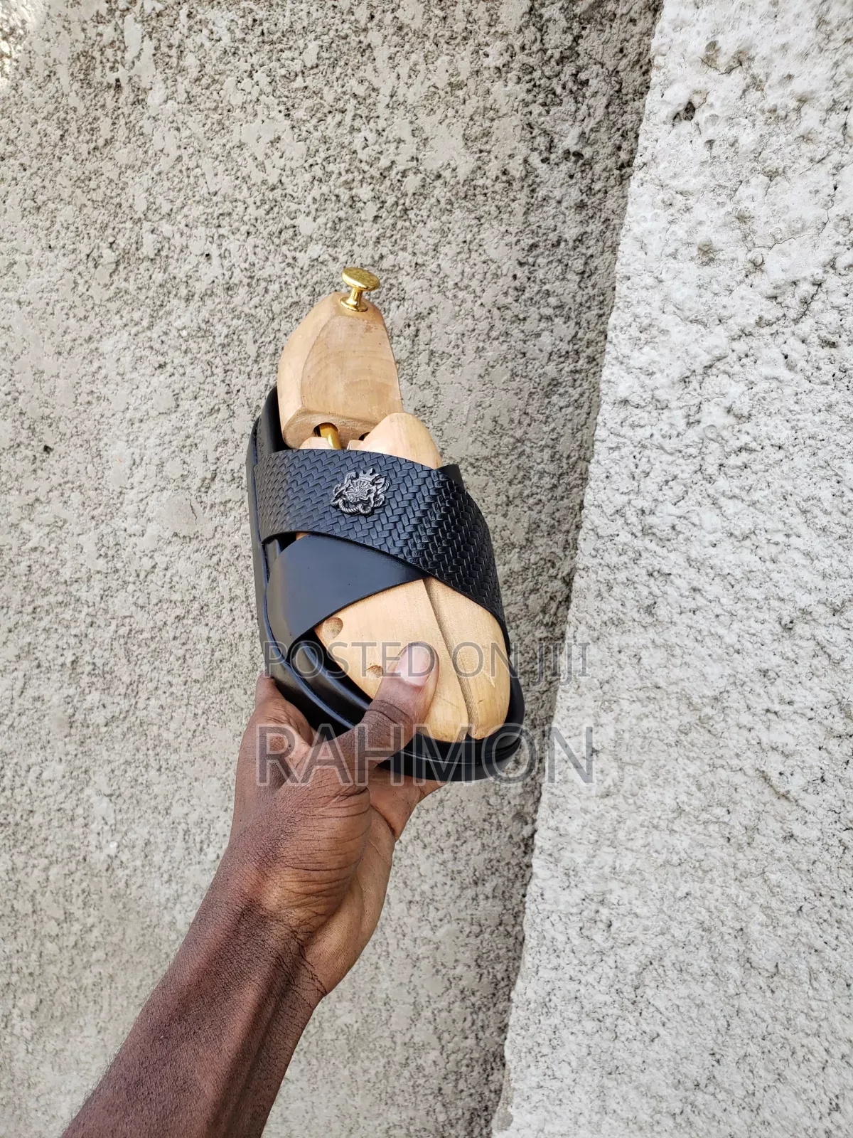 Crossing Pattern Made With Basket Leather
