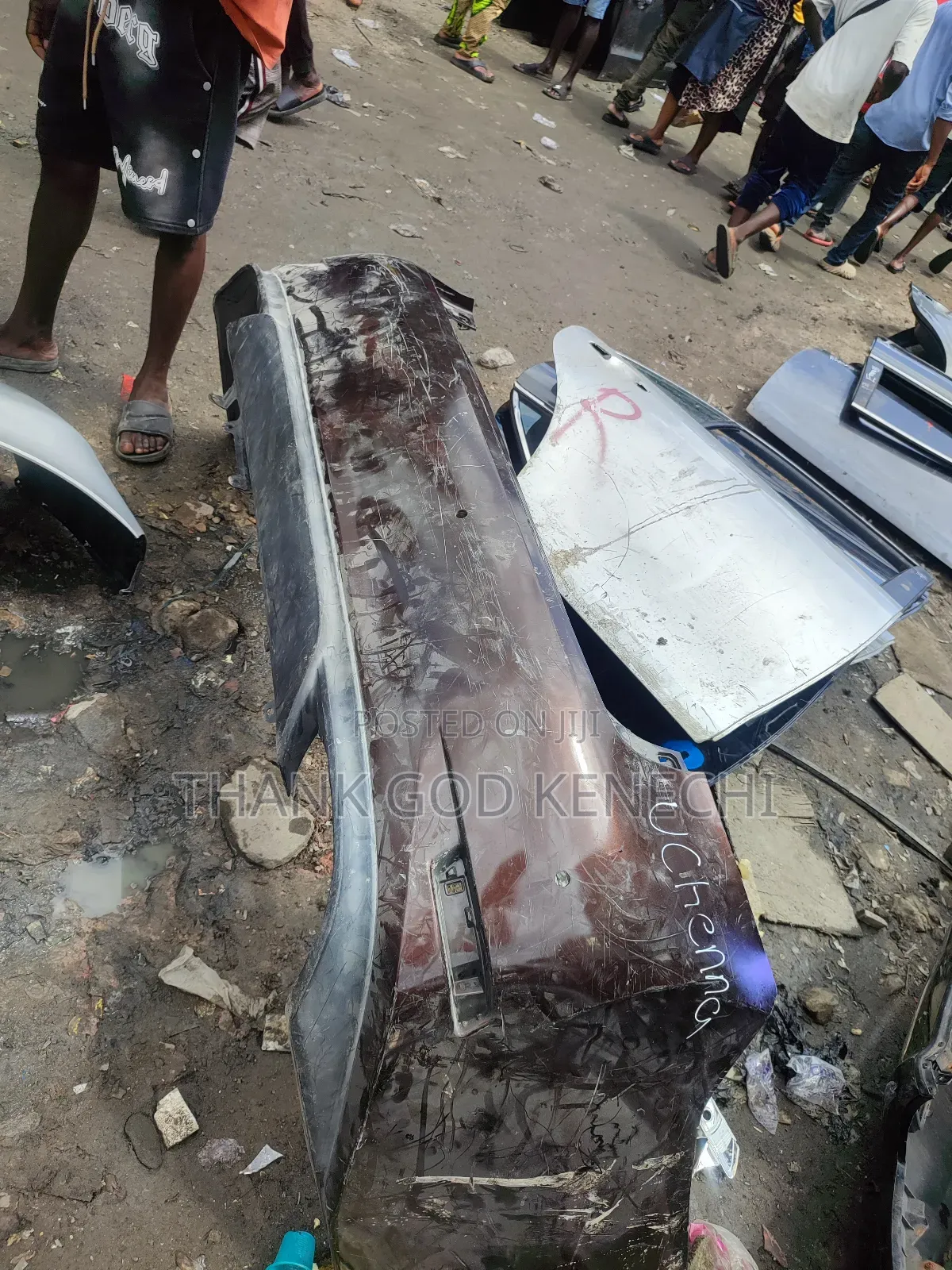 Complete Back Bumper Es350 2015 /2018 Model