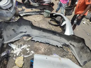 Complete Back Bumper Es350 2015 /2018 Model