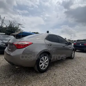 Toyota Corolla LE Premium 4dr Sedan (1.8L 4cyl CVT) 2015 Gray