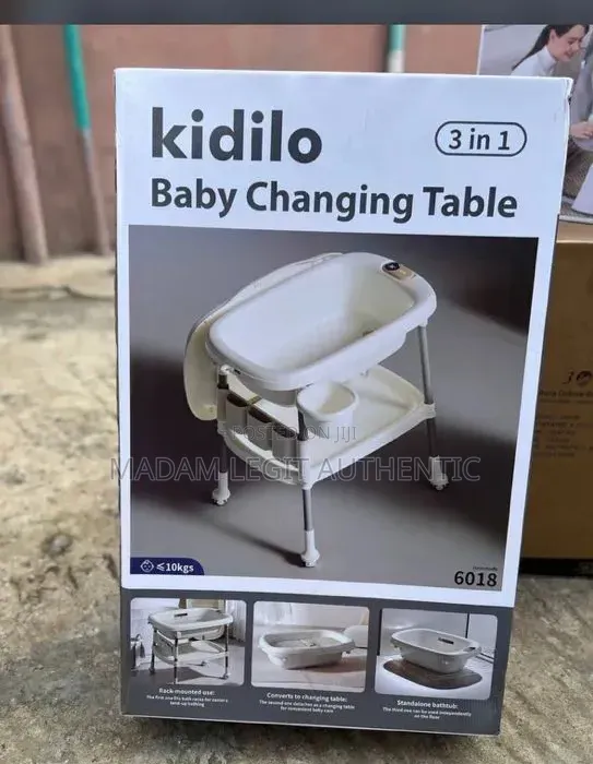 Baby Standing Bath Wit Changing Mat