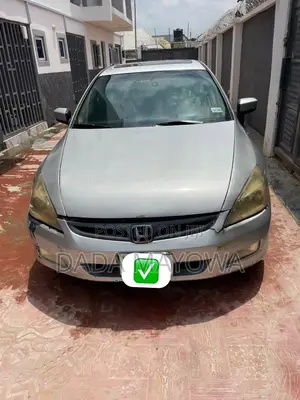 Honda Accord 2006 Silver