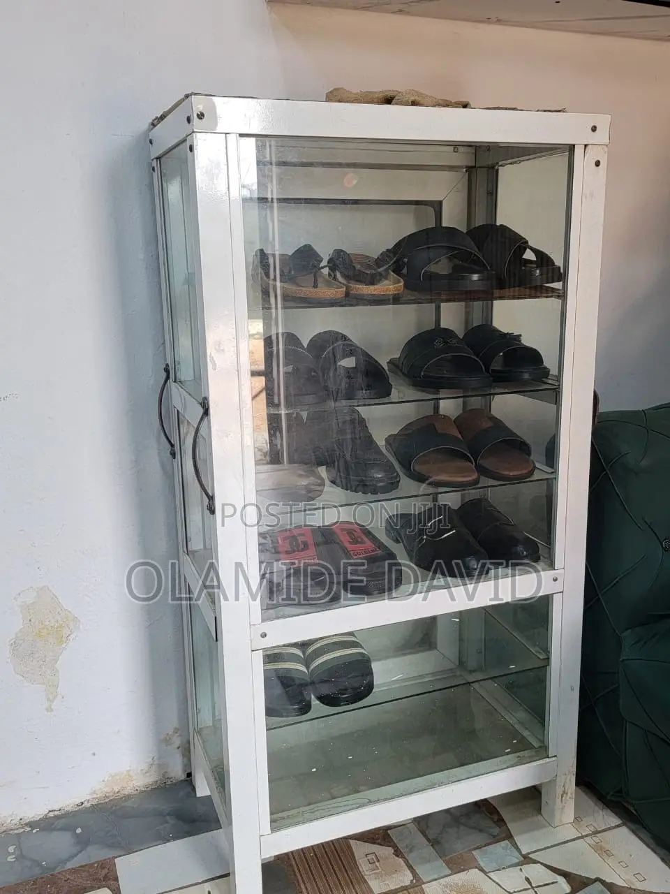 Display/Show Glass