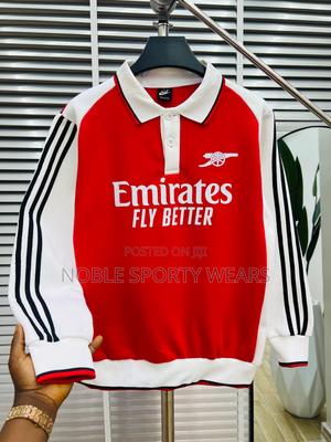 Arsenal Sweatshirt (Blue Stripe on Sleeve)
