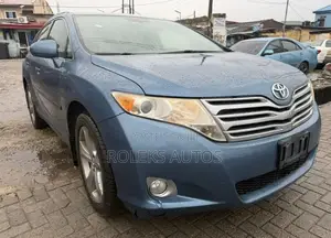 Toyota Venza AWD 2010 Blue