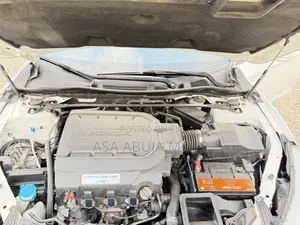 Honda Accord Touring V-6 4dr Sedan (3.5L 6cyl 6A) 2014 White
