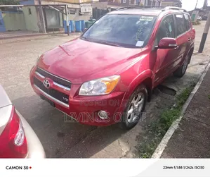 Toyota RAV4 2010 Red