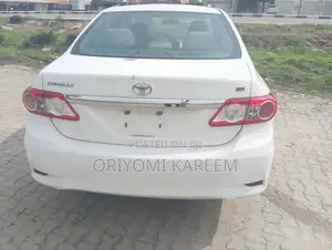 Toyota Corolla 2013 White