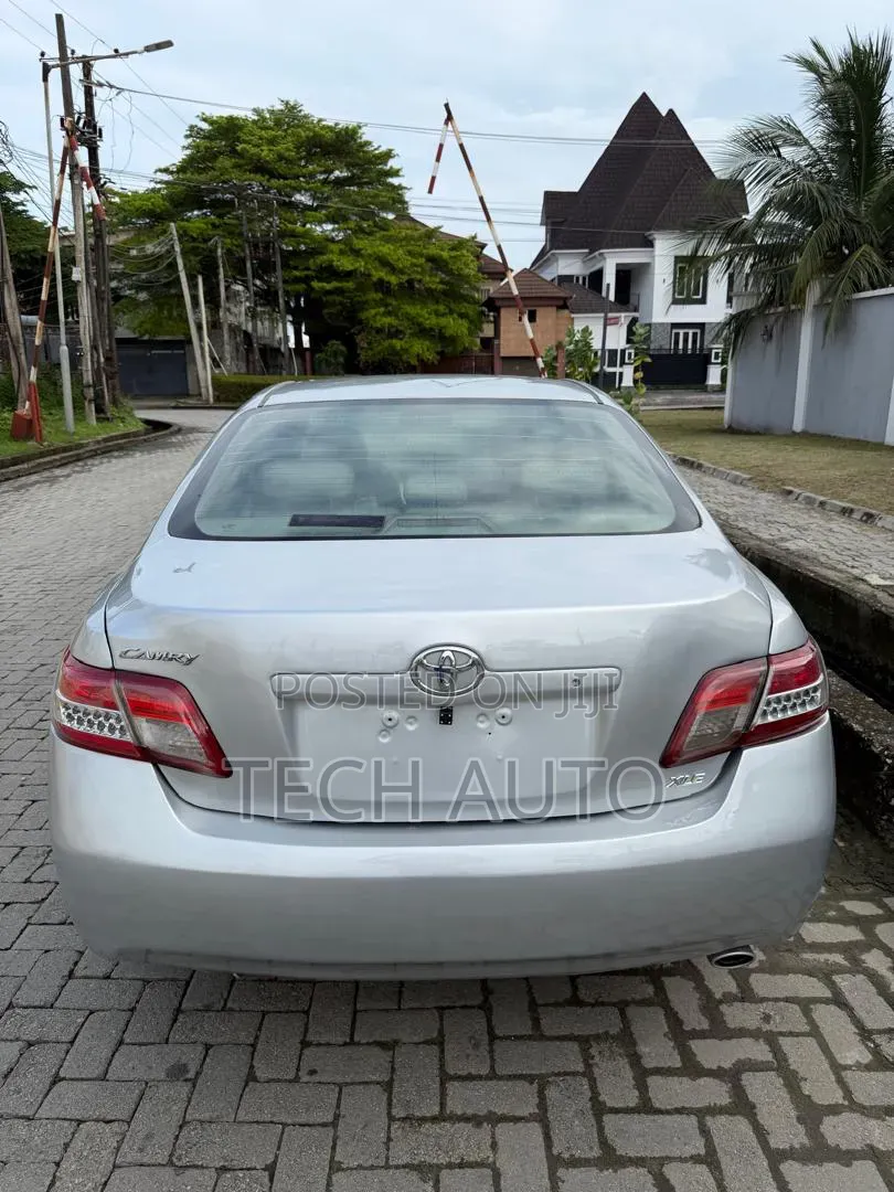 Toyota Camry 2008 Silver