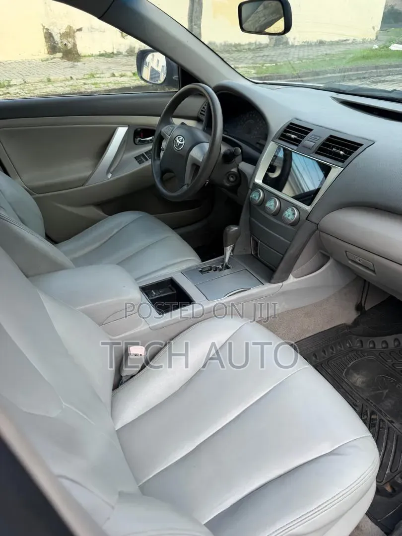 Toyota Camry 2008 Silver