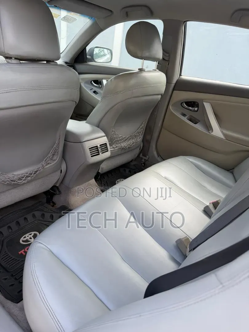 Toyota Camry 2008 Silver