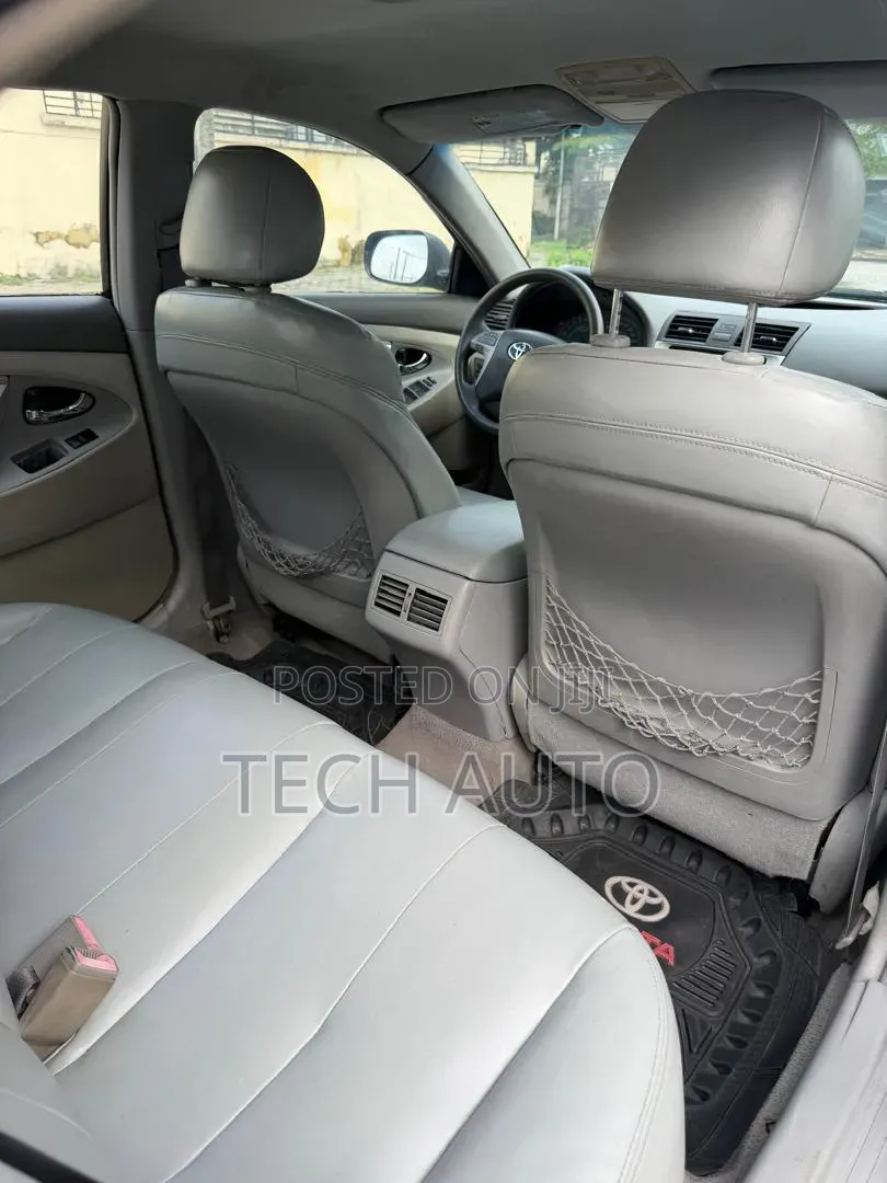 Toyota Camry 2008 Silver