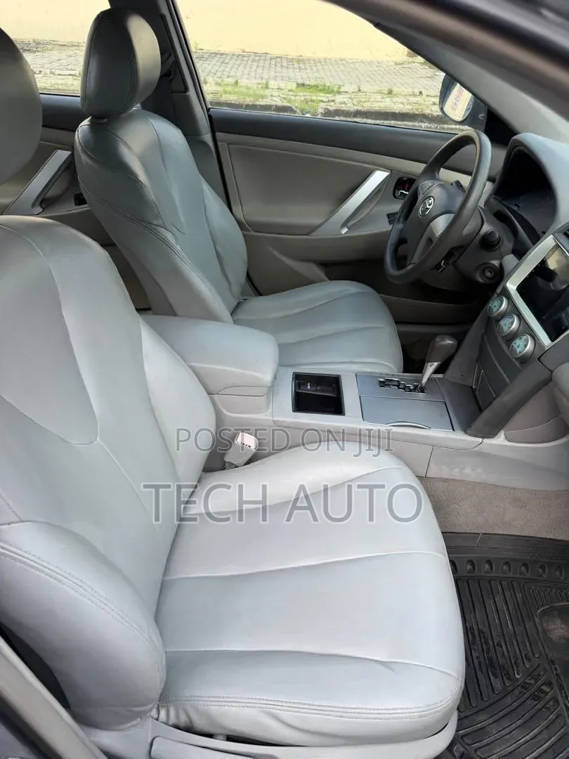 Toyota Camry 2008 Silver