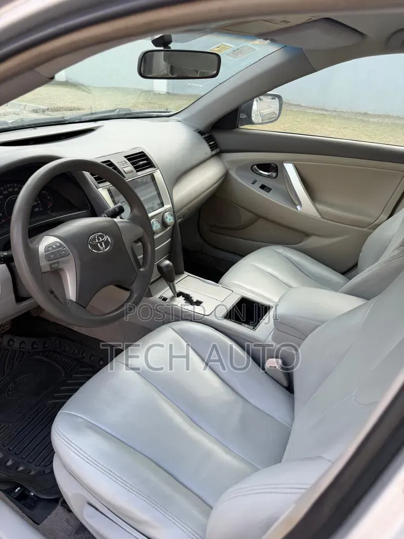 Toyota Camry 2008 Silver